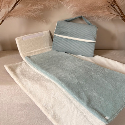 Le matelas à langer nomade et son tapis de change imperméable amovible